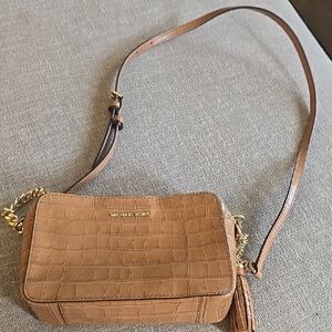 Michael kors crossbody